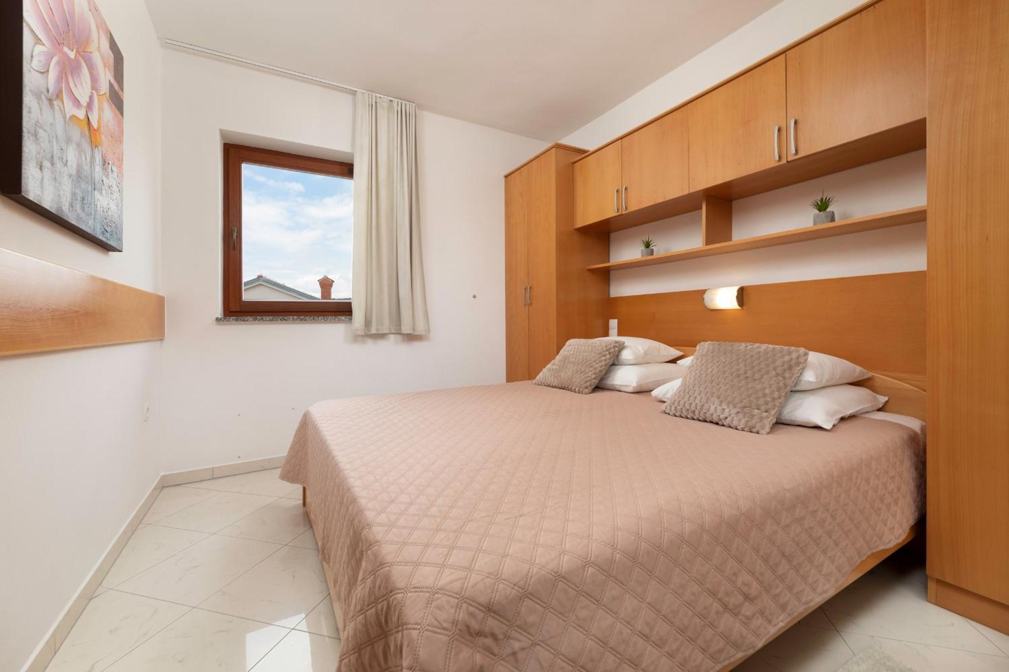 Apartments Kvarner Malinska Exterior photo